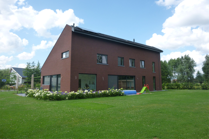 Nieuwbouw moderne vorm